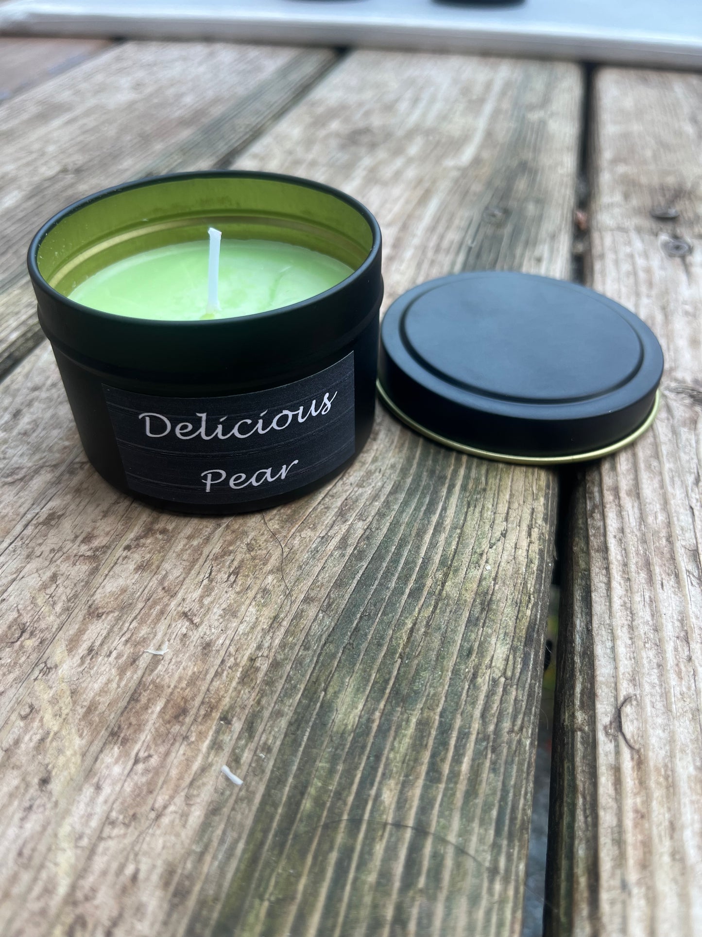 Delicious pear 4 ounce candle